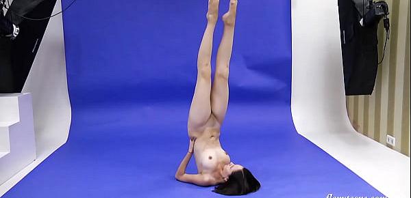  Upside down spreads and acrobatics from Galina Markova